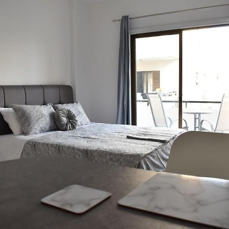 Marias Apartment - In City Centre,Near Beach Ларнака Екстериор снимка
